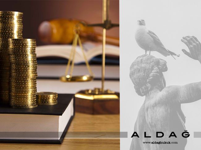 kalın defter paralar adalet heykeli ticaret hukuku avukat ofisi renkli